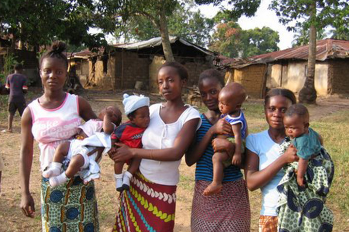 Liberian mothers with infants