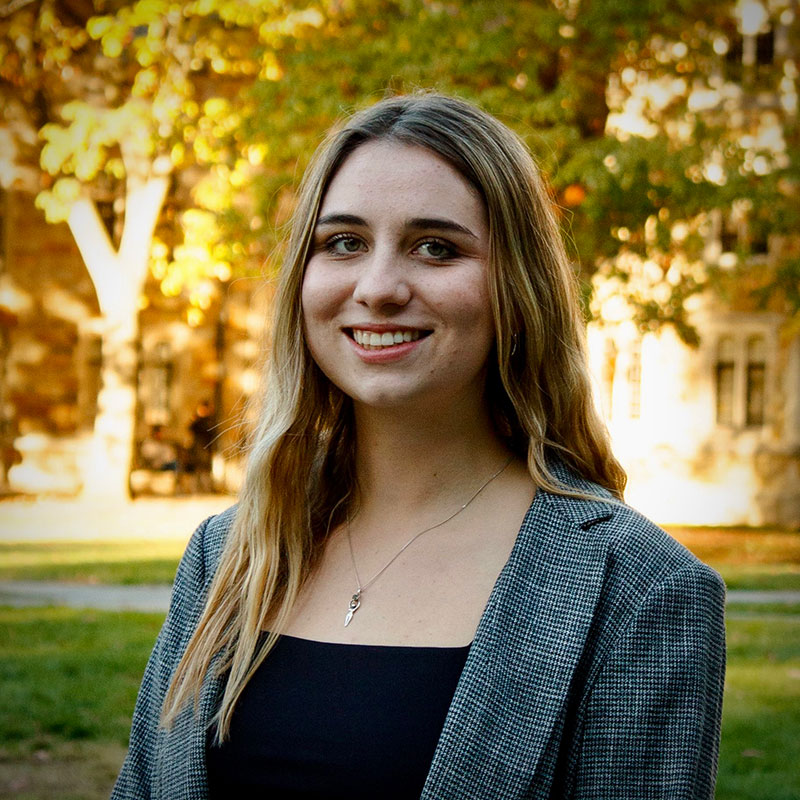 Headshot of Daniella Kasper